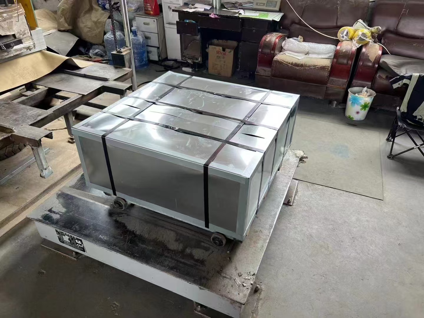 Latest company case about How we solved the defects of a beverage company's tinplate cans - Laiyuan Success Story